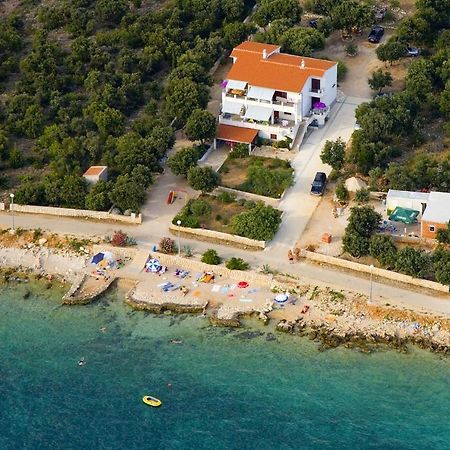 Apartments By The Sea Mandre, Pag - 6284 Kolan Exterior photo
