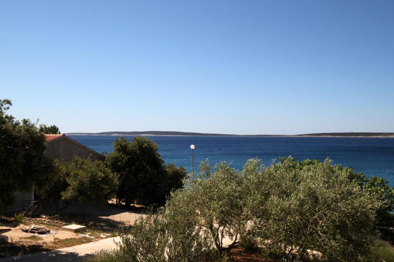 Apartments By The Sea Mandre, Pag - 6284 Kolan Exterior photo
