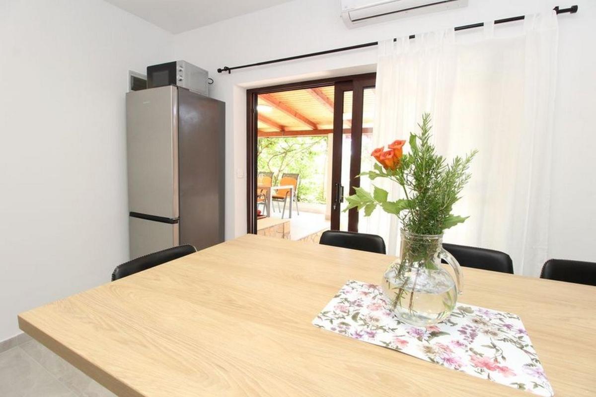 Apartments By The Sea Mandre, Pag - 6284 Kolan Room photo
